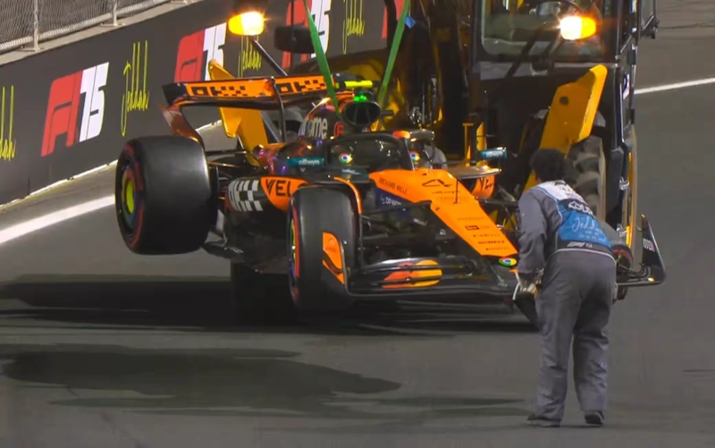 Super Pole di Max Verstappen a Jeddah, muro per Norris