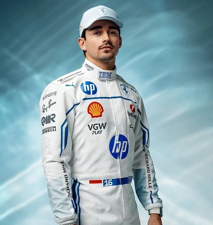 Ferrari veste Monaco: la nuova tuta di Leclerc e le ambizioni del Cavallino sul circuito di casa